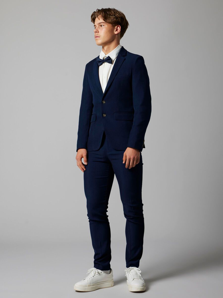 Shop the Look - nipsy2025w16monapr20_1744631622001_13248734_NavyBlazer_007.jpg