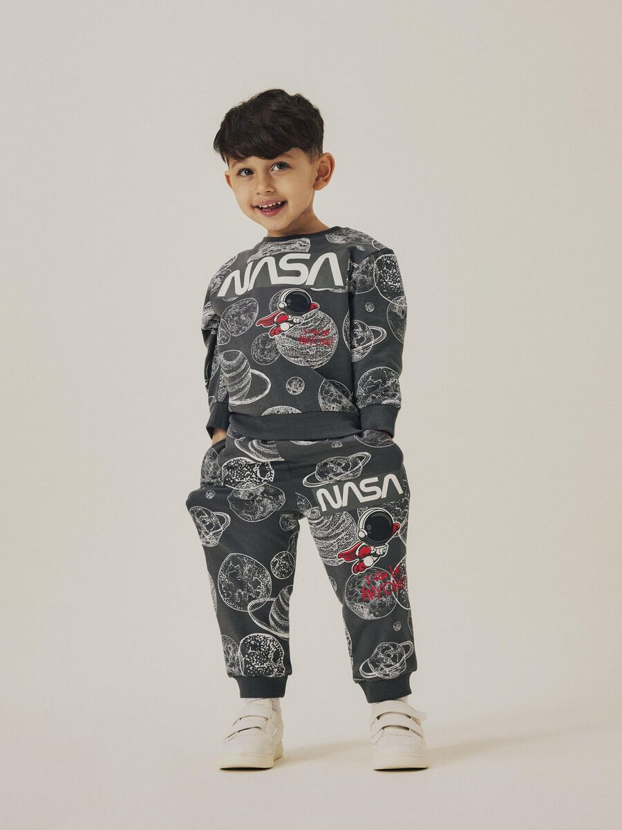 name it REGULAR FIT SWEATSHIRT, Lava Smoke, highres - 13238377_LavaSmoke_007.jpg