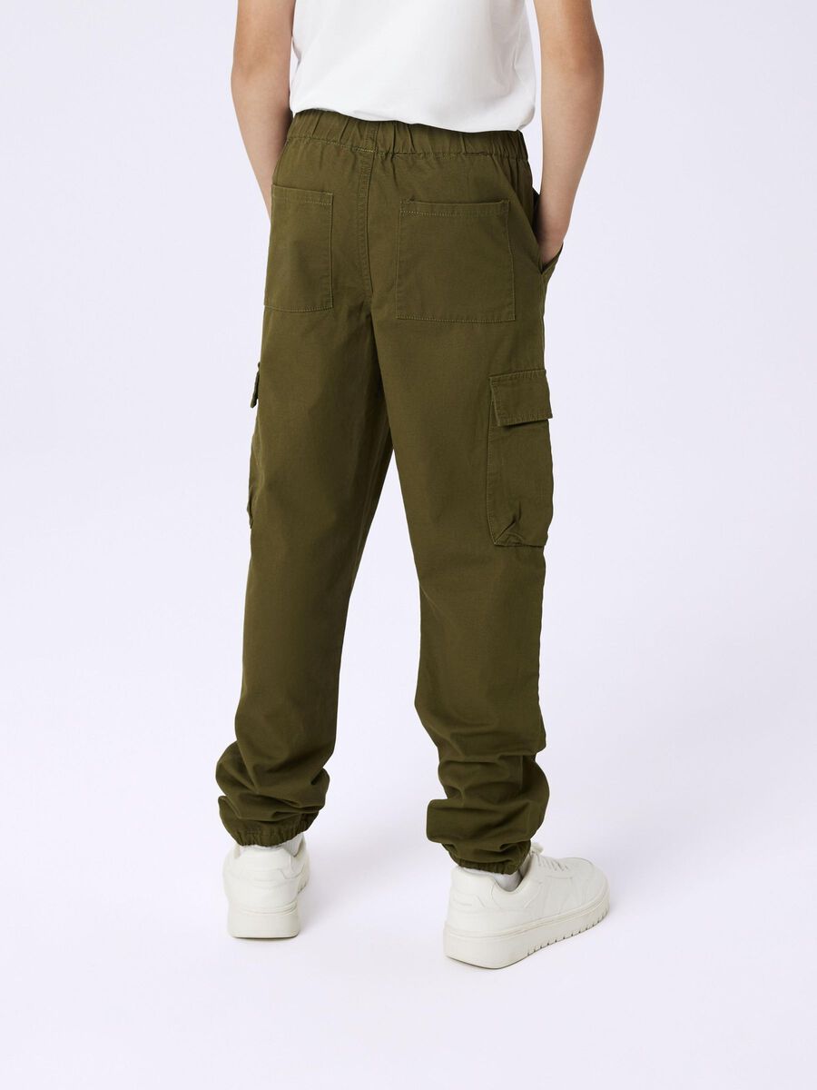 Product carousel image 2 &Agrave; COUPE CLASSIQUE PANTALON CARGO, Winter Moss