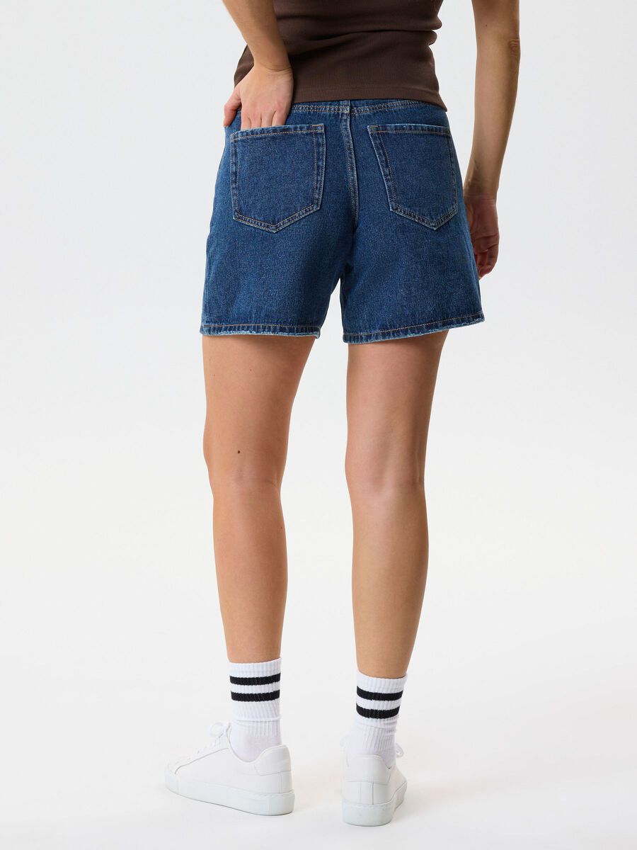 Carousel image 5 BAGGY MEDIUM WAIST SHORT DENIM SHORTS, Dark Blue Denim