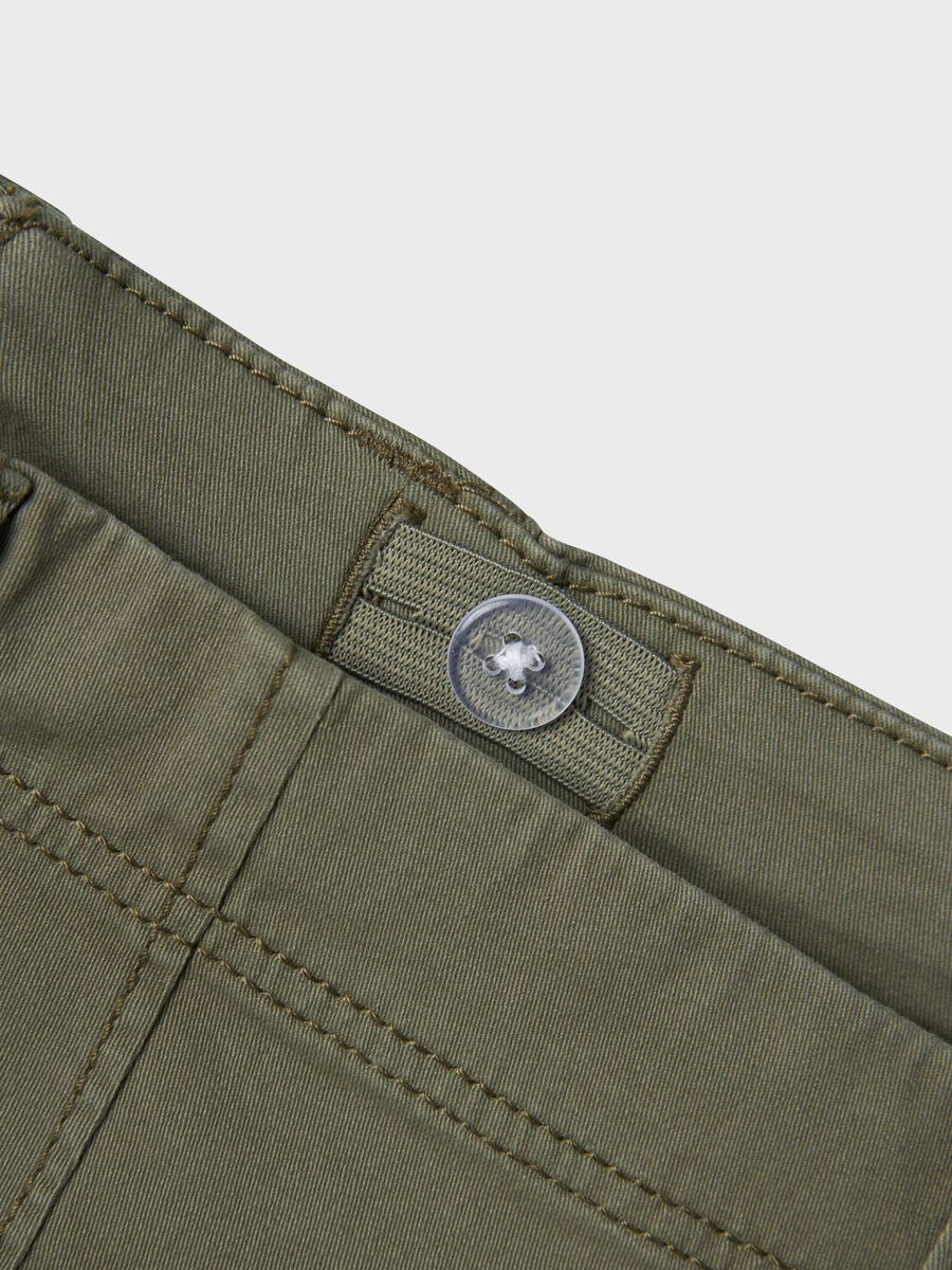 name it REGULAR FIT SHORTS, Deep Lichen Green, highres - 13198124_DeepLichenGreen_005.jpg