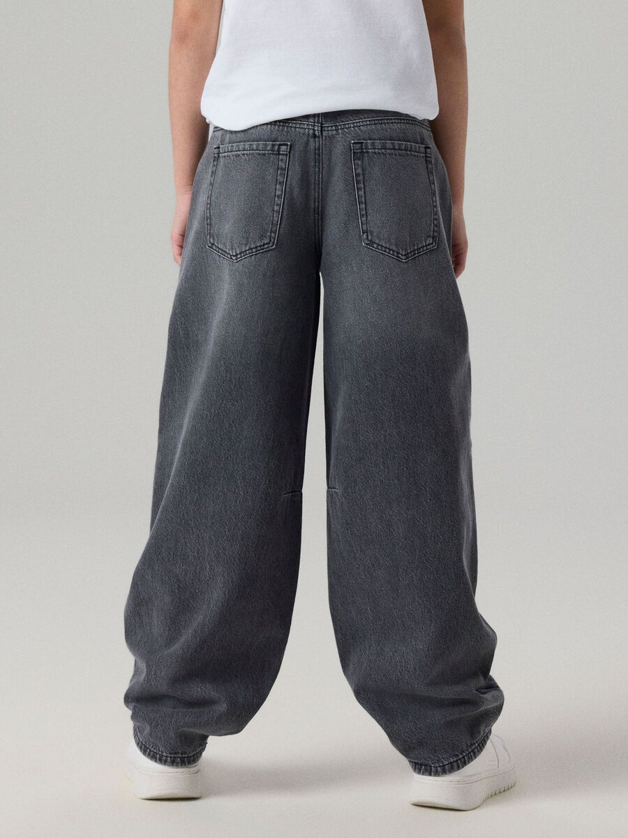 Carousel image 7 BARREL FIT JEANS, Medium Grey Denim