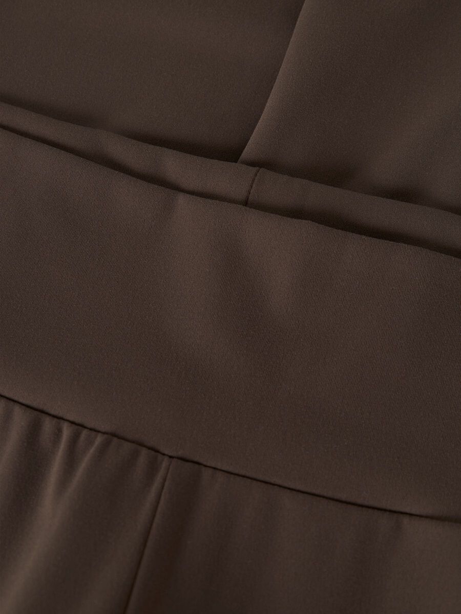 Carousel image 3 FLARED FIT LEGGINGS, Delicioso