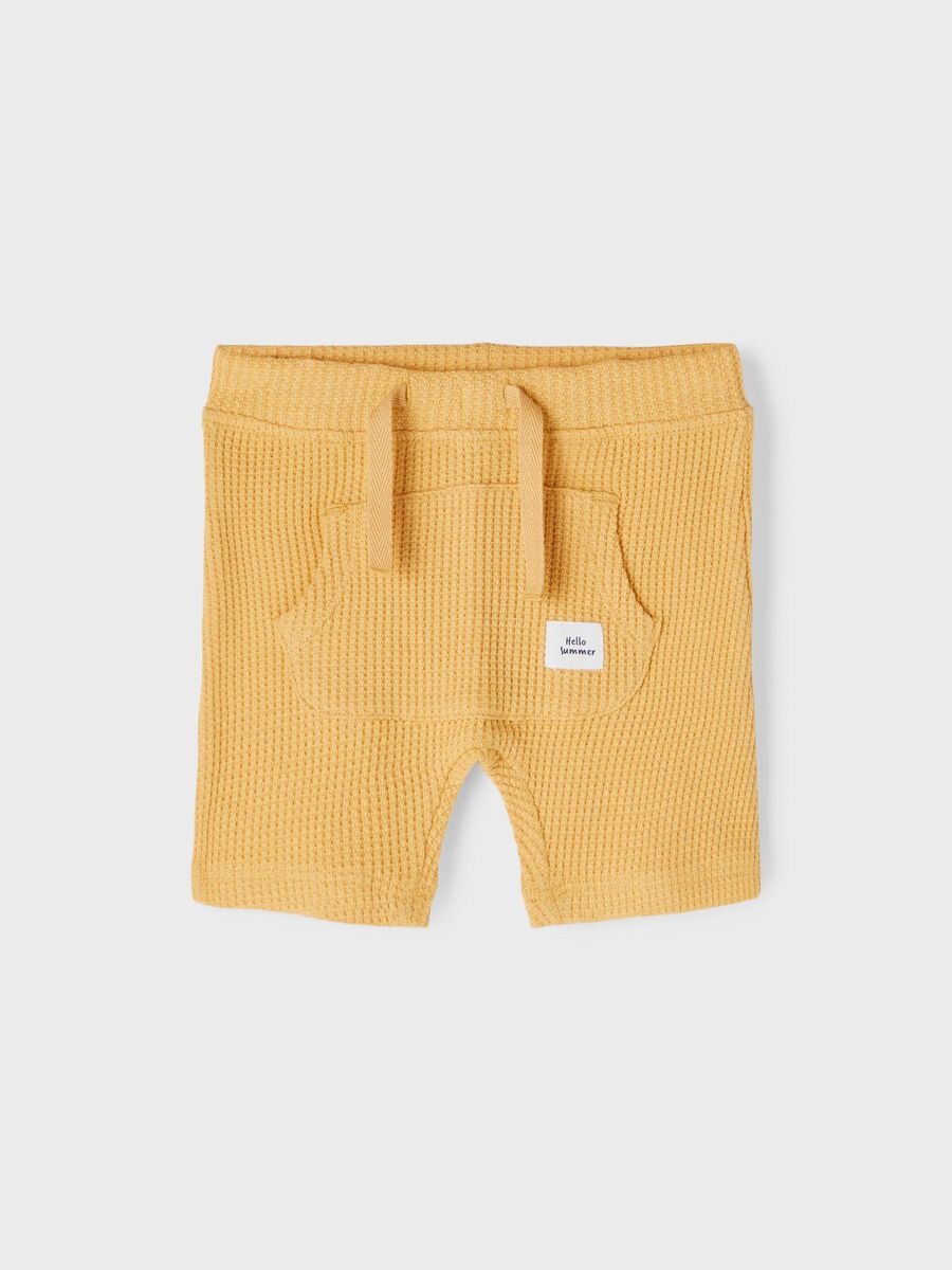 Name it VAFFELTEKSTUR SWEATSHORTS, Ochre, highres - 13190177_Ochre_003.jpg