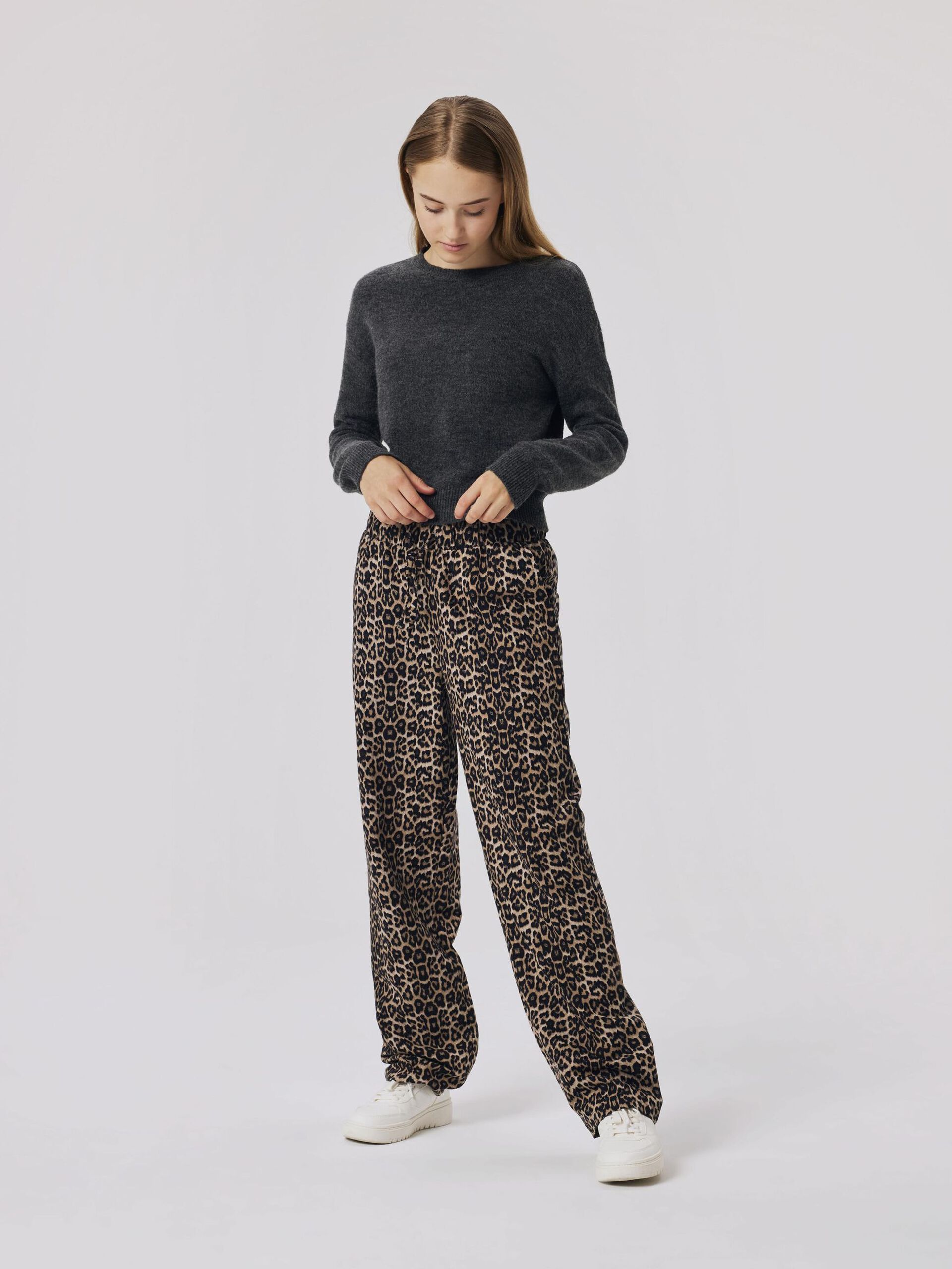 Carousel image - LONG SLEEVED KNITTED PULLOVER, Raven | 3