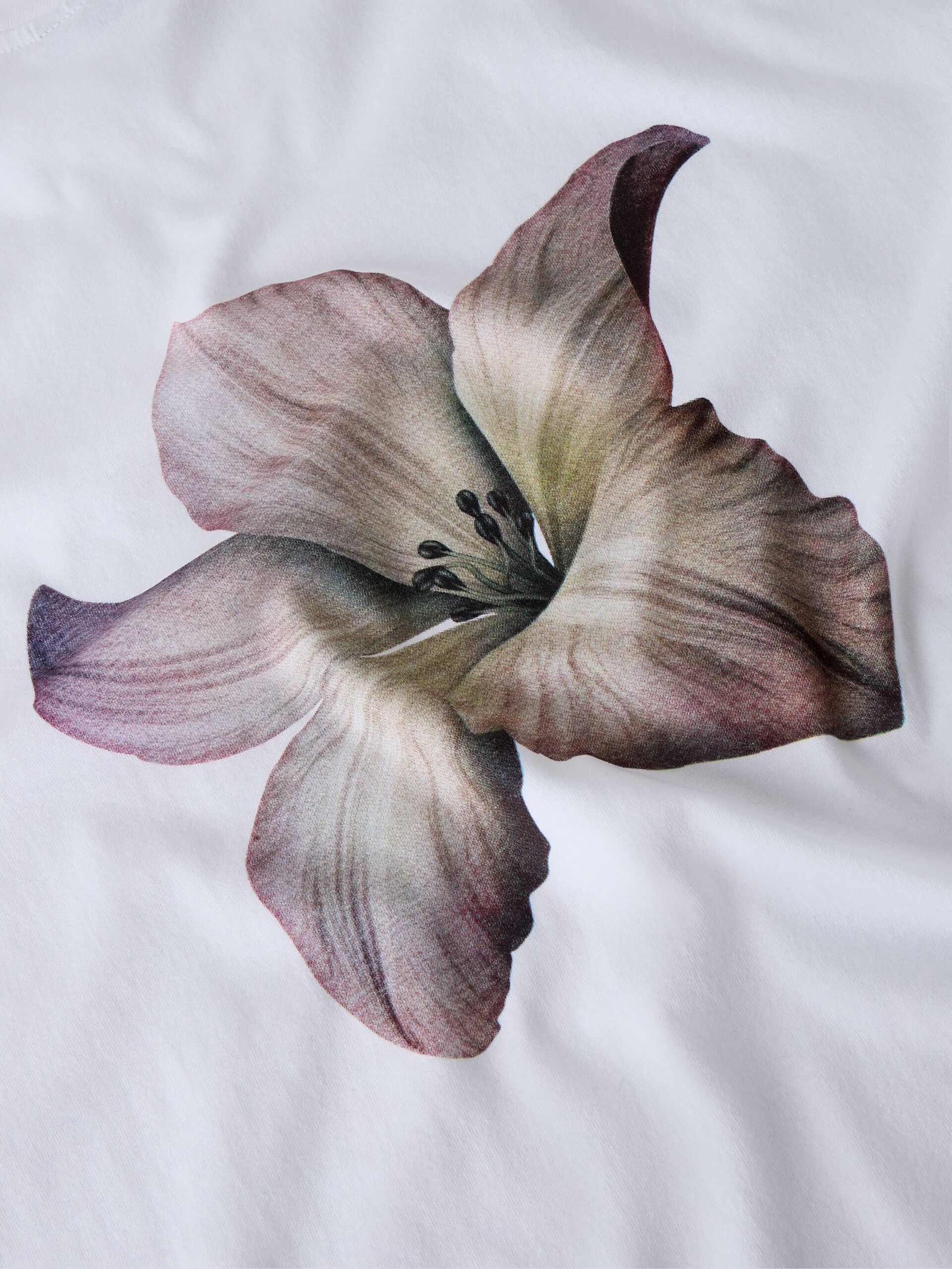 Carousel image - LØS PASSFORM T-SKJORTE, Bright White | 3
