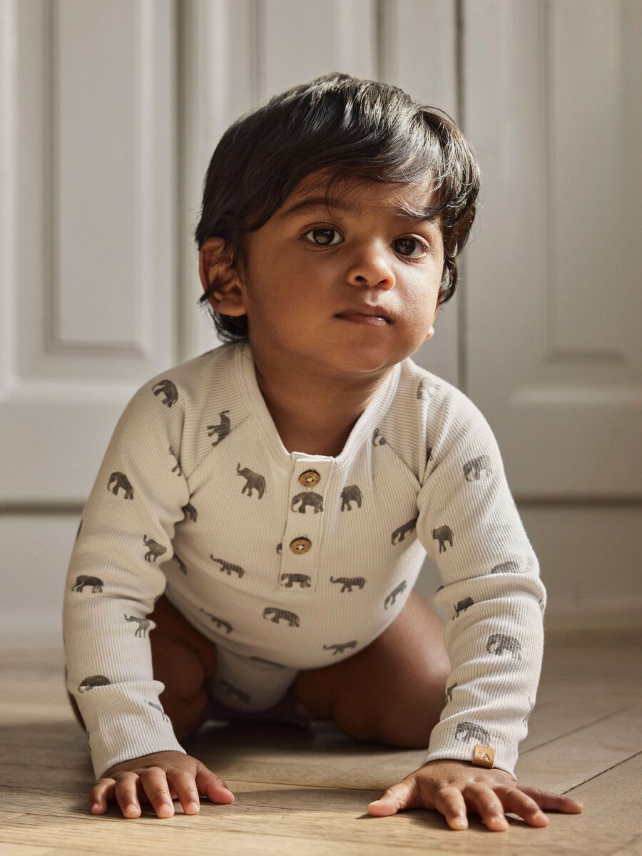Product carousel image - PRINTED ROMPER, Glacier Gray | 2