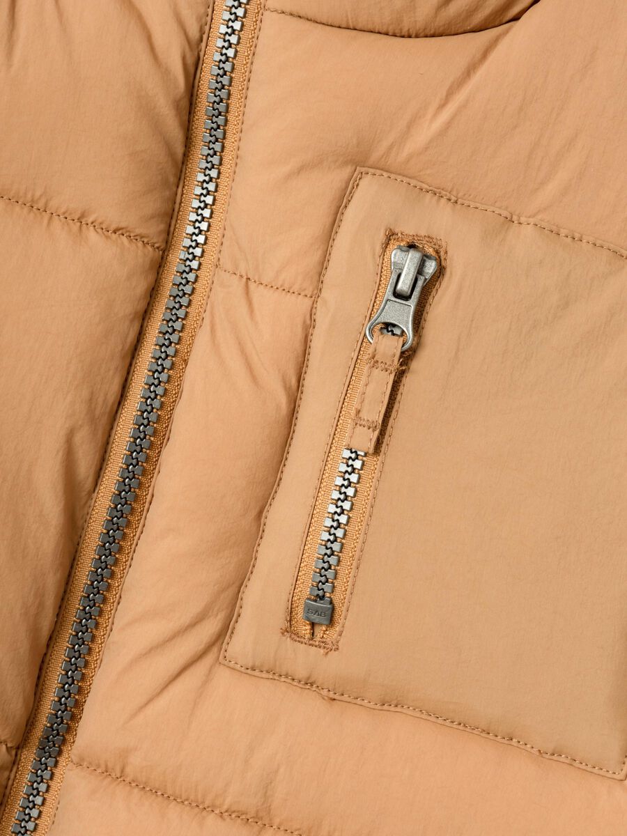 name it POLSTRET VEST, Brown Sugar, highres - 13231314_BrownSugar_005.jpg