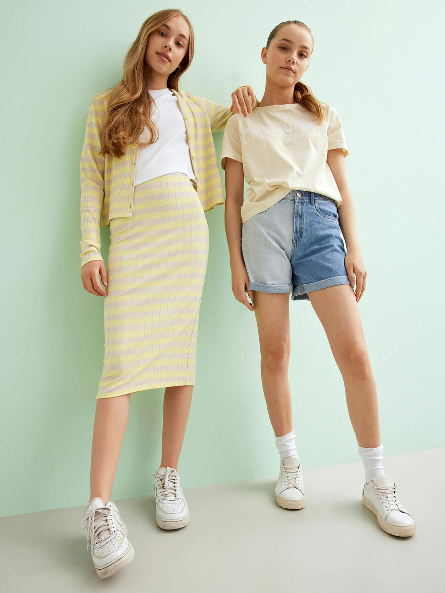 name it COLOR BLOCK DENIM SHORTS, Light Blue Denim, highres - 13202164_LightBlueDenim_007.jpg