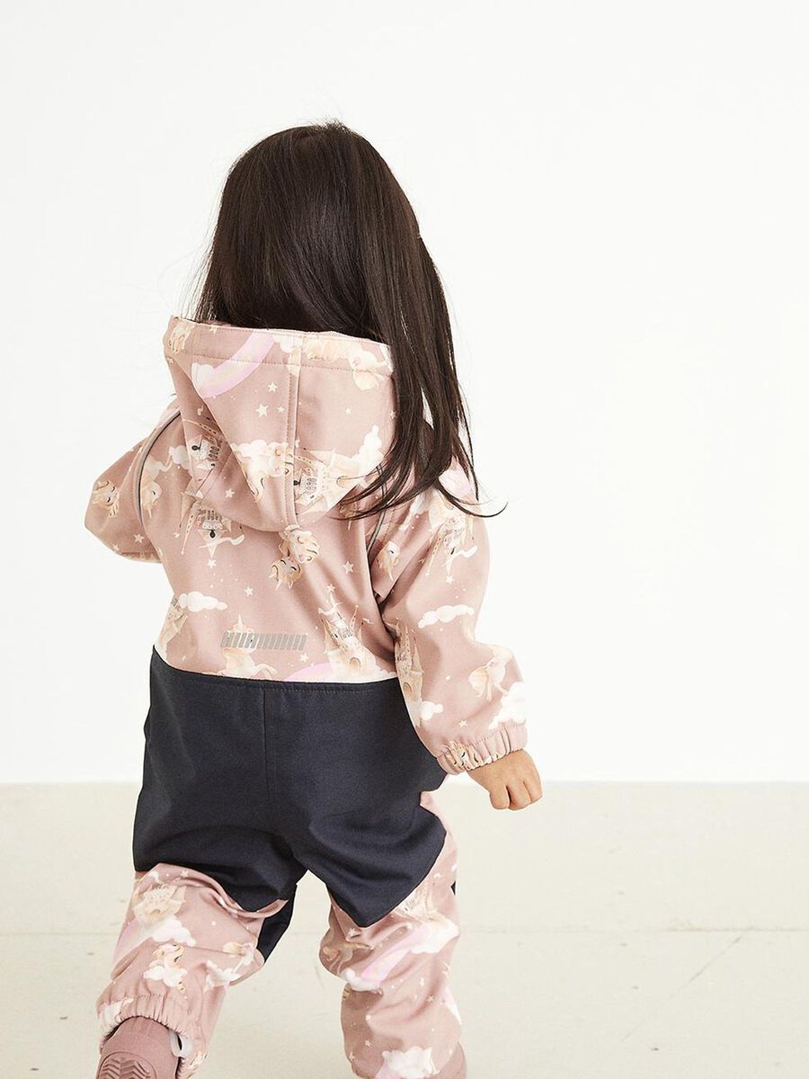 name it FAIRYTALE SOFTSHELL SNOWSUIT, Deauville Mauve, highres - 13199979_DeauvilleMauve_008.jpg