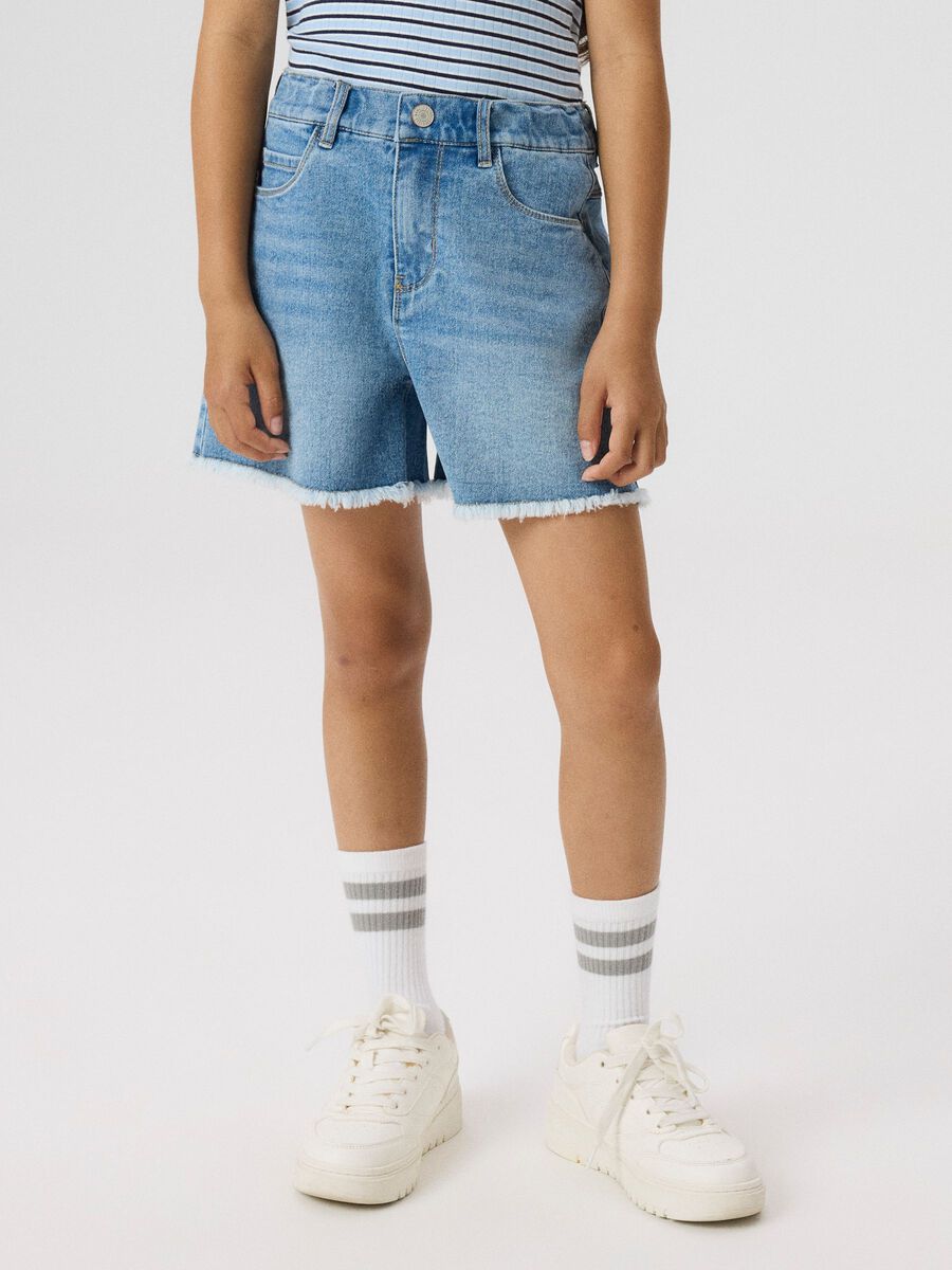 Carousel image - WIJDE PIJPEN DENIM SHORT, Medium Blue Denim | 2