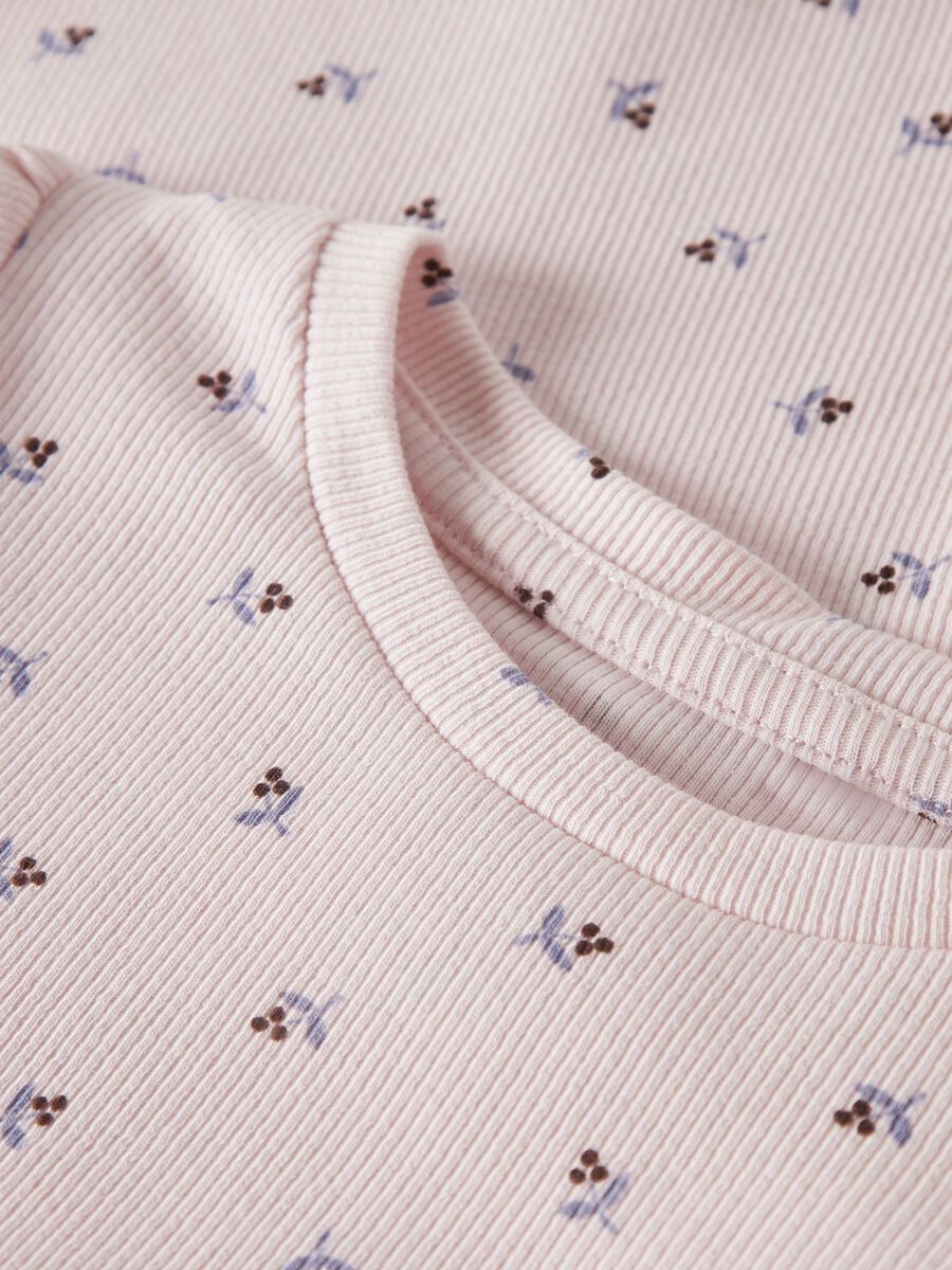 Product carousel image 2 TOP A MANICHE LUNGHE, Raindrops On Roses