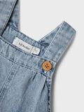 name it ORGANIC COTTON DUNGAREES, Medium Blue Denim, highres - 13241455_MediumBlueDenim_005.jpg