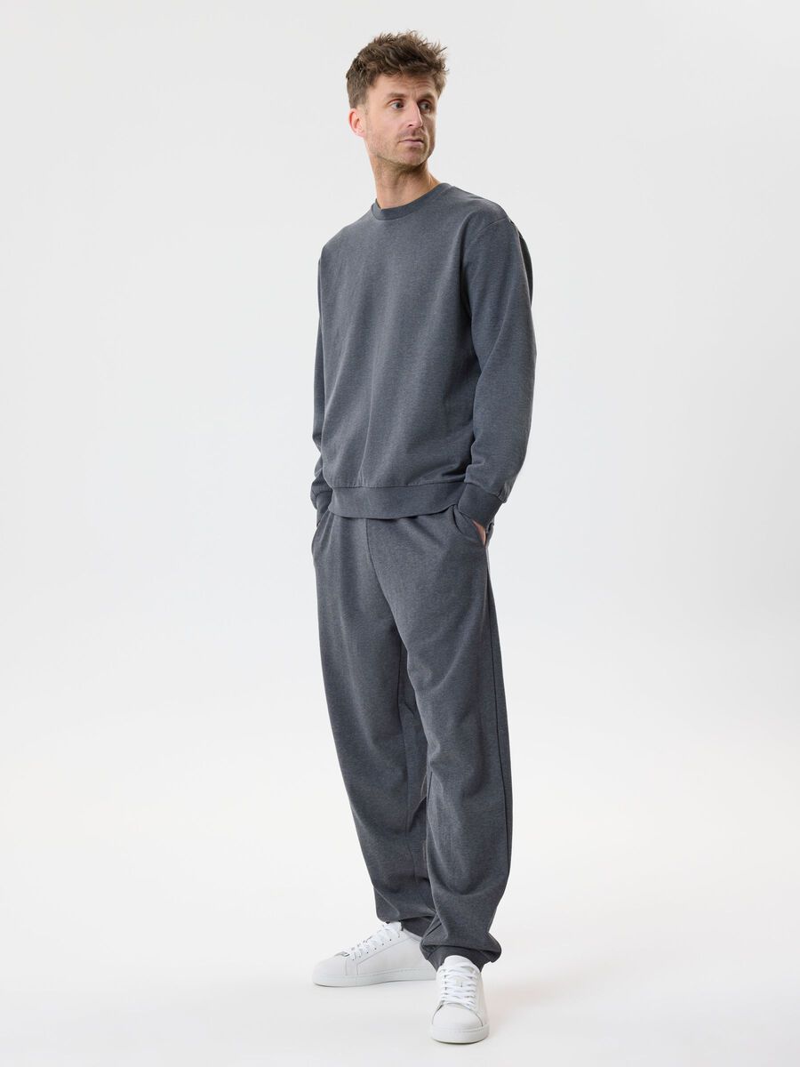 Product carousel image 2 LOOS FIT SWEATPANTS, Asphalt