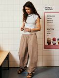 Product image thumbnail - BALLOON FIT TROUSERS, Mocha Meringue | 3