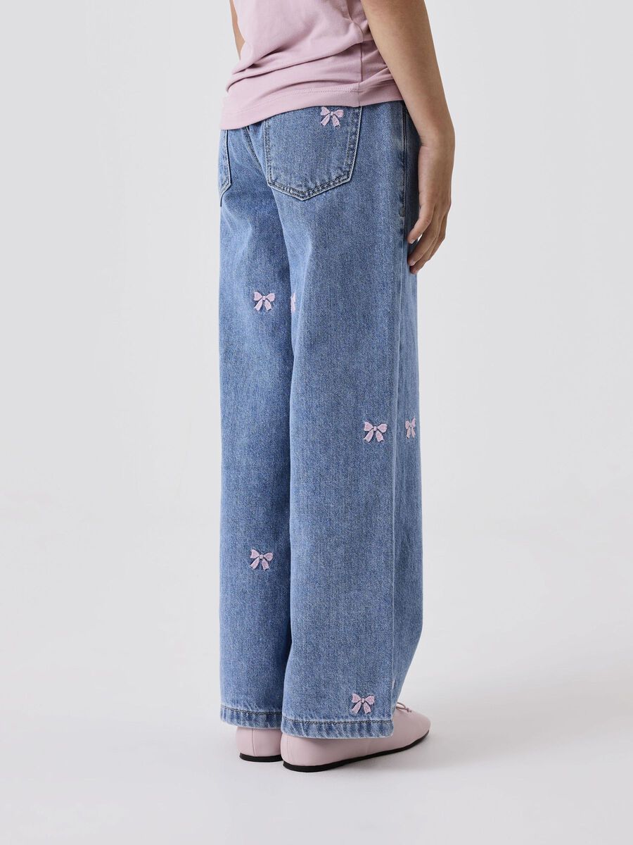 name it WIDE FIT JEANS, Medium Blue Denim, highres - 13239240_MediumBlueDenim_1162369_008.jpg