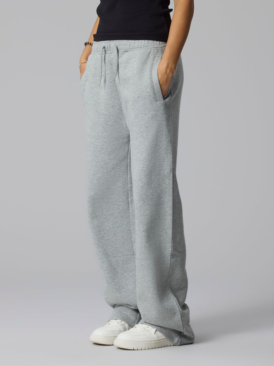 Product carousel image - NORMAL PASFORM SWEATBUKSER, Grey Melange | 1