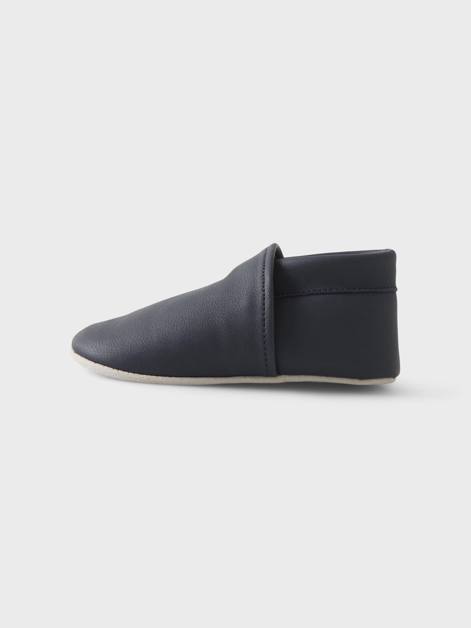Sapphire slippers clearance
