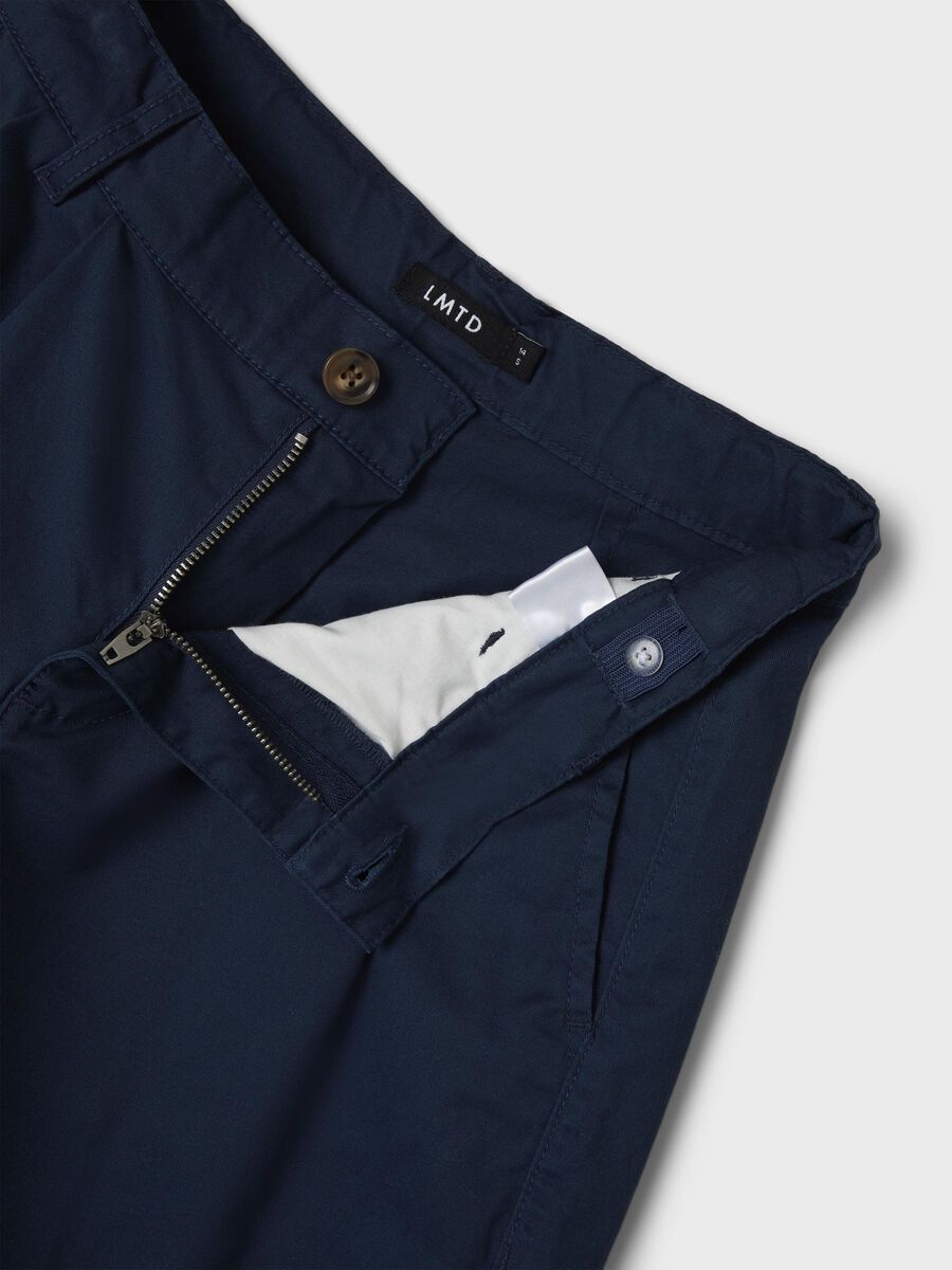 name it PLEATED BERMUDA SHORTS, Dark Sapphire, highres - 13245145_DarkSapphire_005.jpg