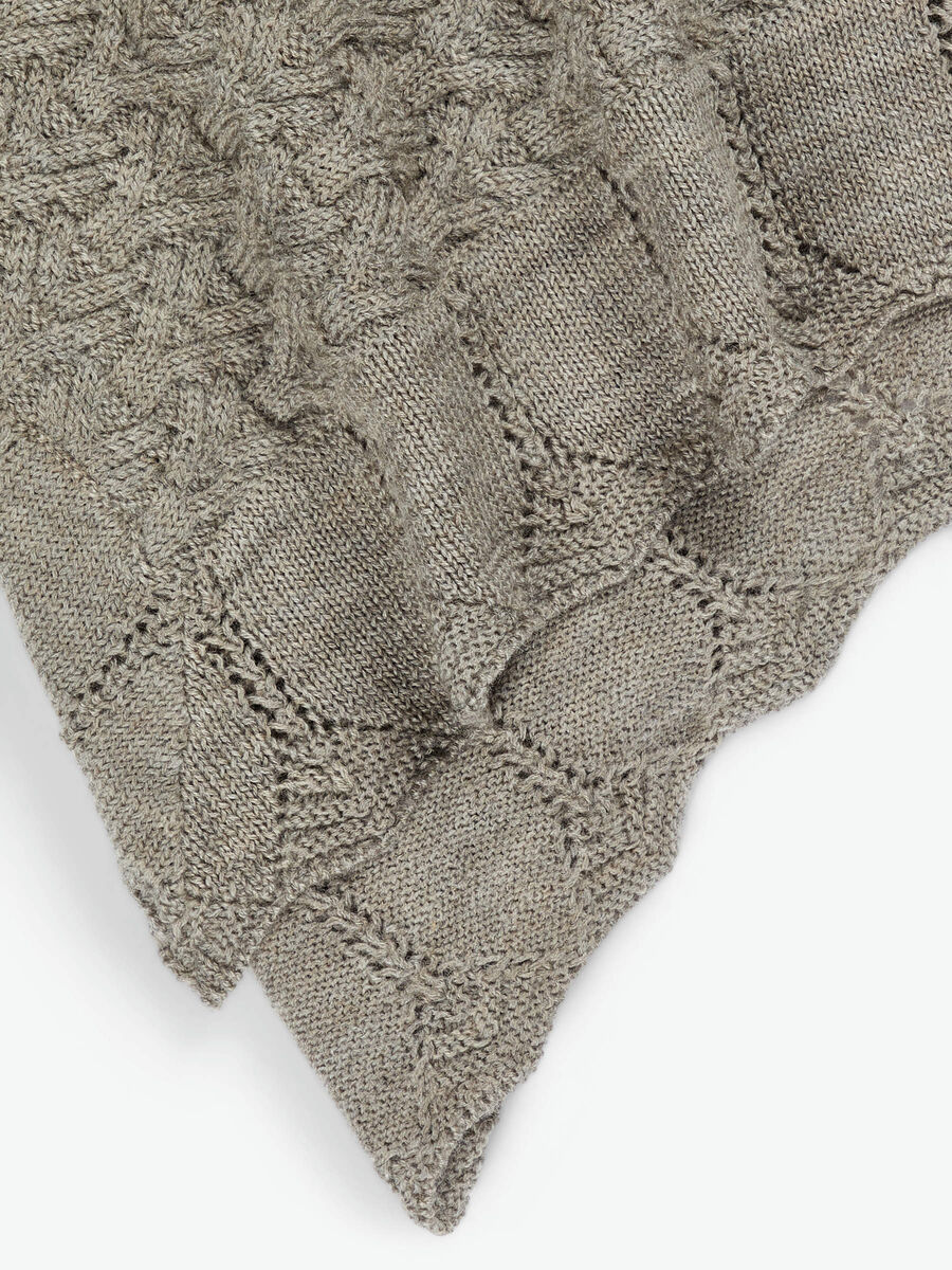 name it KNITTED MERINO WOOL BLANKET, Mourning Dove, highres - 13175316_MourningDove_006.jpg