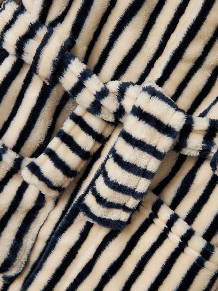 Name it STRIPED BATHROBE, Dark Forest, highres - 13236067_DarkForest_005.jpg