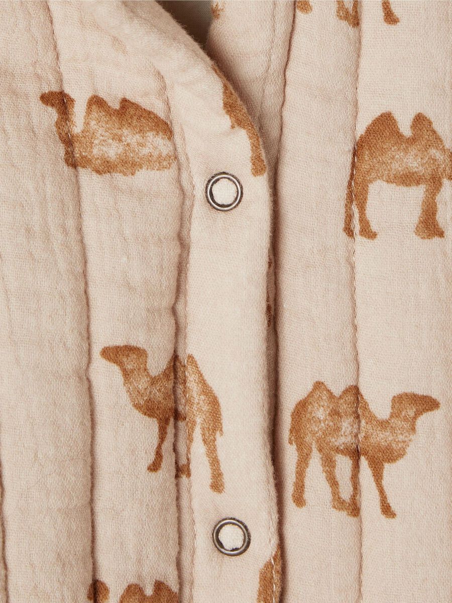 name it QUILTED CAMEL PRINT PRAM SUIT, Humus, highres - 13194665_Humus_007.jpg